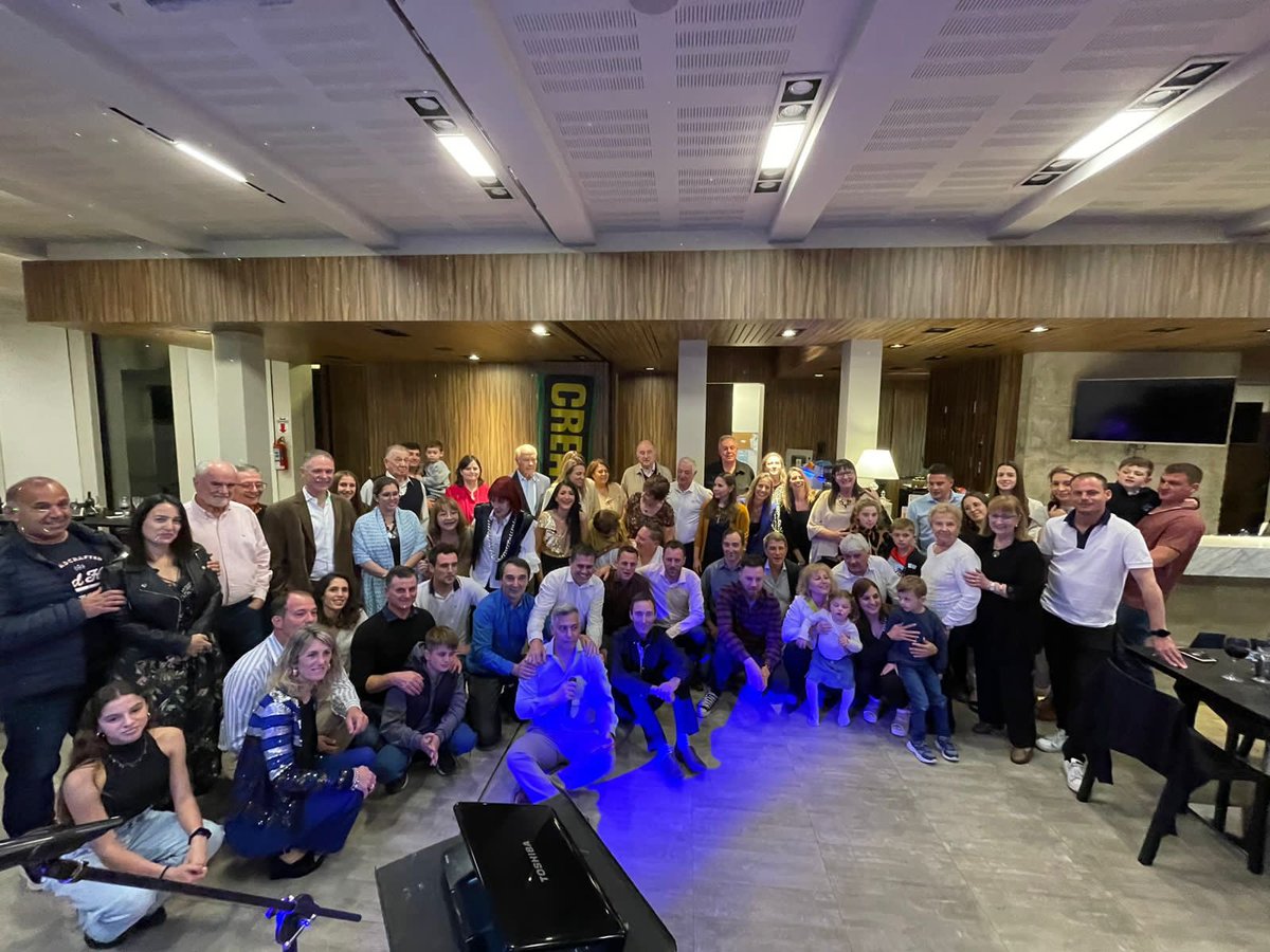 Nachoimhoff's tweet photo. 20 años CREA COS🥳🥳😟 , hace 11 somos parte con la empresa fliar de este gran grupo 💪🏻
@achiaramelo @MarcosBuscarol @julianimhoff @raulmalisani  @crea_fe @crea_arg https://t.co/yiWn6hNFPR
