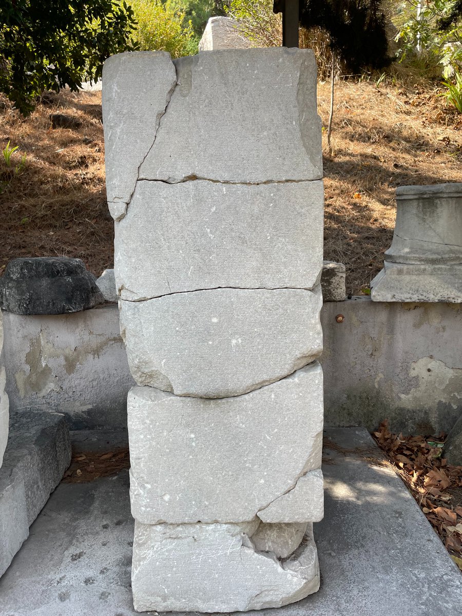 HellenisticPod's tweet photo. The Antiochus III inscription of Teos, 204/203 B.C (SEG 41.1003)

The decree thanks Antiochus III and Laodice III, who granted the city "asylia" (inviolability) and "freed" them from Attalus I of Pergamon following Antiochus' takeover.

📷 taken at the Izmir Arch Museum, 9/2023 https://t.co/RZFFKQouX9