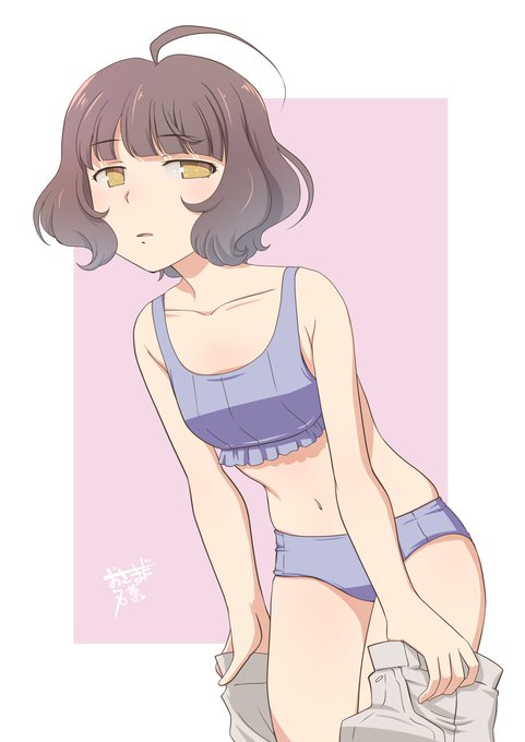 水着の用意をしていた岸波さん

#艦これ 