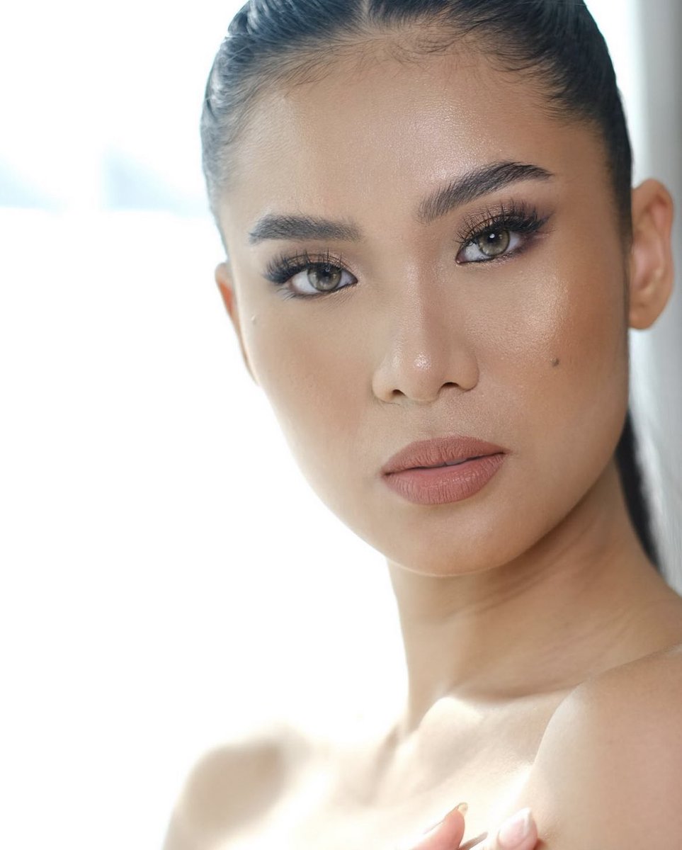 Ito yun taong gumagawa ng sariling pangalan in her own way  at  sana mas bigyan ka pa ng pansin sa home network mo at umaasa kami na mapagbigyan mo sana ang hiling na sumali sa beauty pageant ganda.