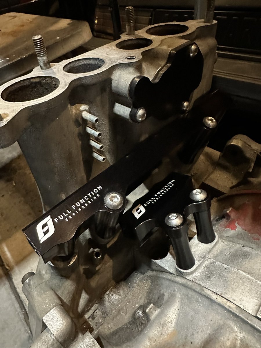 driftfcbuckey's tweet image. 600hp 13b dry sump Nitrous build 

#fullfunctionengineering #RX7Factory #rotaryengine