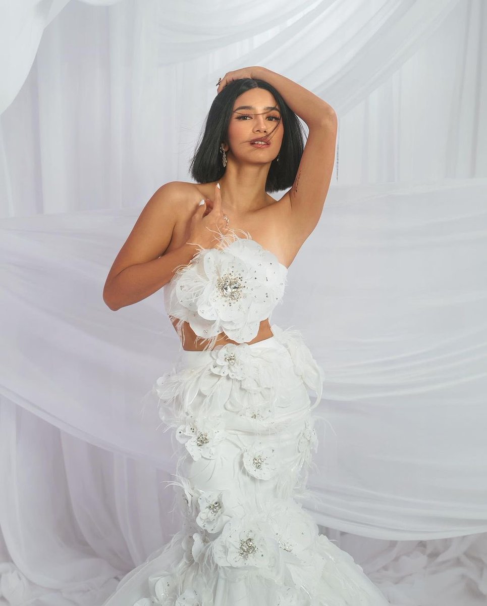 KAORIESWWOFC's tweet photo. A beauty 🤍✨

#KaoriOinuma
#ABSCBNBall2023 
#ABSCBNBallRedCarpet2023 https://t.co/0QK7Cl6m7w
