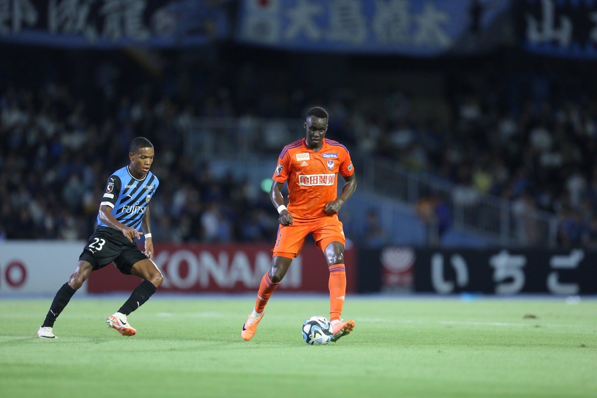 Thomas Deng tweet media