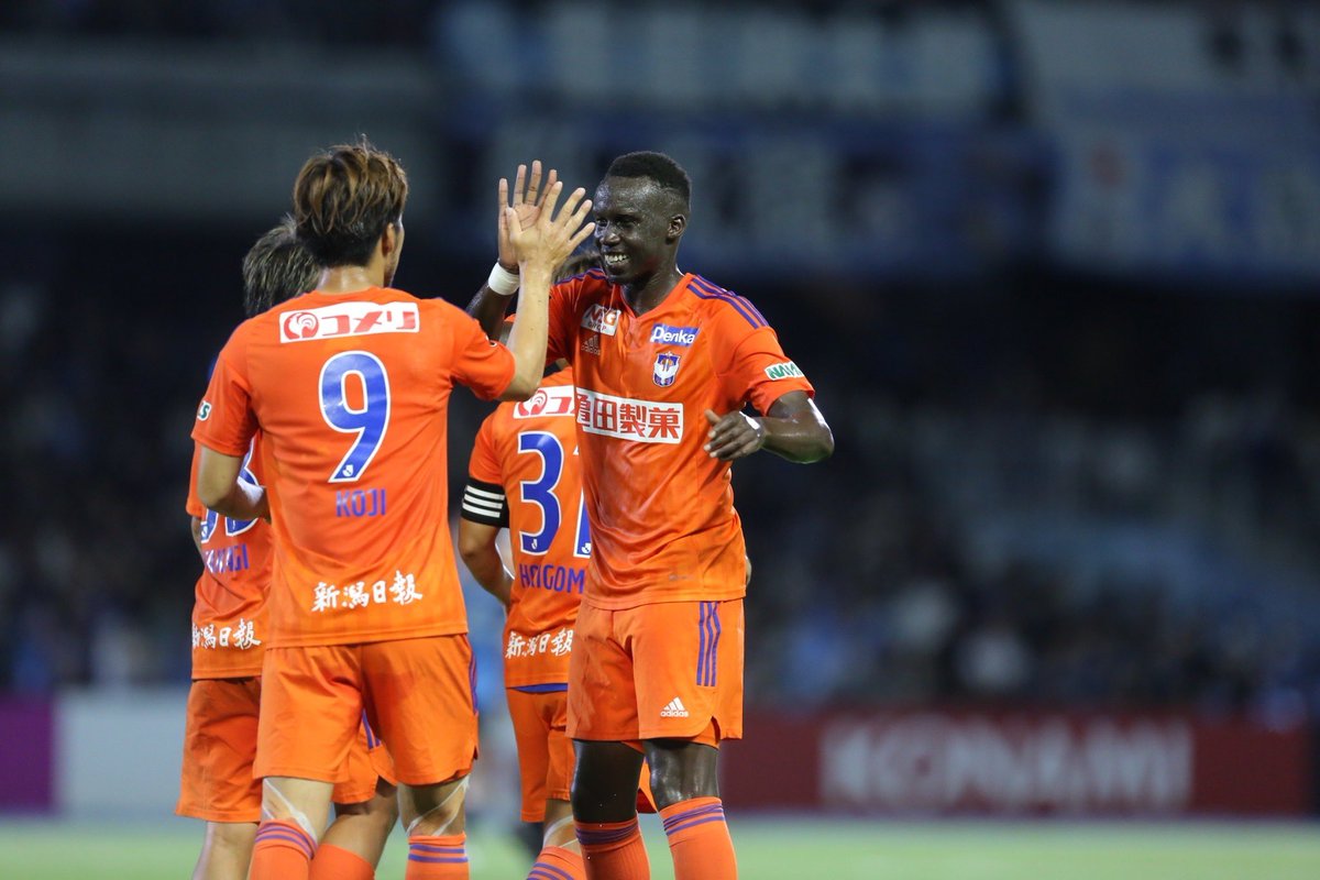 Thomas Deng tweet media