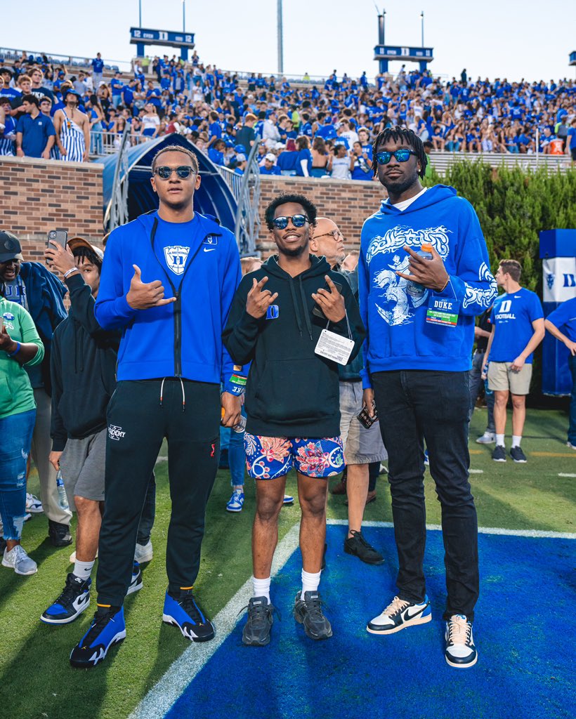2022 Final Four squad showing love for <a href="/DukeFOOTBALL/">Duke Football</a> 

😈 <a href="/Pp_doesit/">Paolo Banchero</a> 
😈 @MarkWi1liams 
😈 <a href="/Jeremyroach10/">iam_jr20</a>