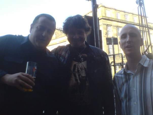 Barneyjcassidy's tweet photo. @BrianMcCardie came across this pic on phone from a time we ran into you in a bar in Edinburgh on a mates stag ..must have been 2009. https://t.co/MSl75TJ5zz