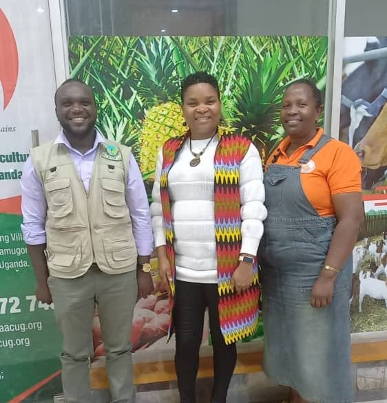 Naacug's tweet photo. @Naacug Advisory Chair Ms. Elizabeth Nsimadala (President EAFF/Director Women Affairs PAFO/WFO Africa BOD Rep) meets NAAC  Management at its Head offices and plays her advisory role on matters pertaining to the organization. https://t.co/AtdVfiyekW