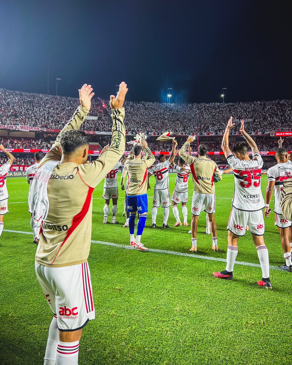 ✅ Domingo: campeão da Copa do Brasil contra o Flamengo 
✅ Quarta-feira: vitória contra o Coritiba
✅ Sábado: vitória contra o Corinthians

Que semana maravilhosa! 🤩