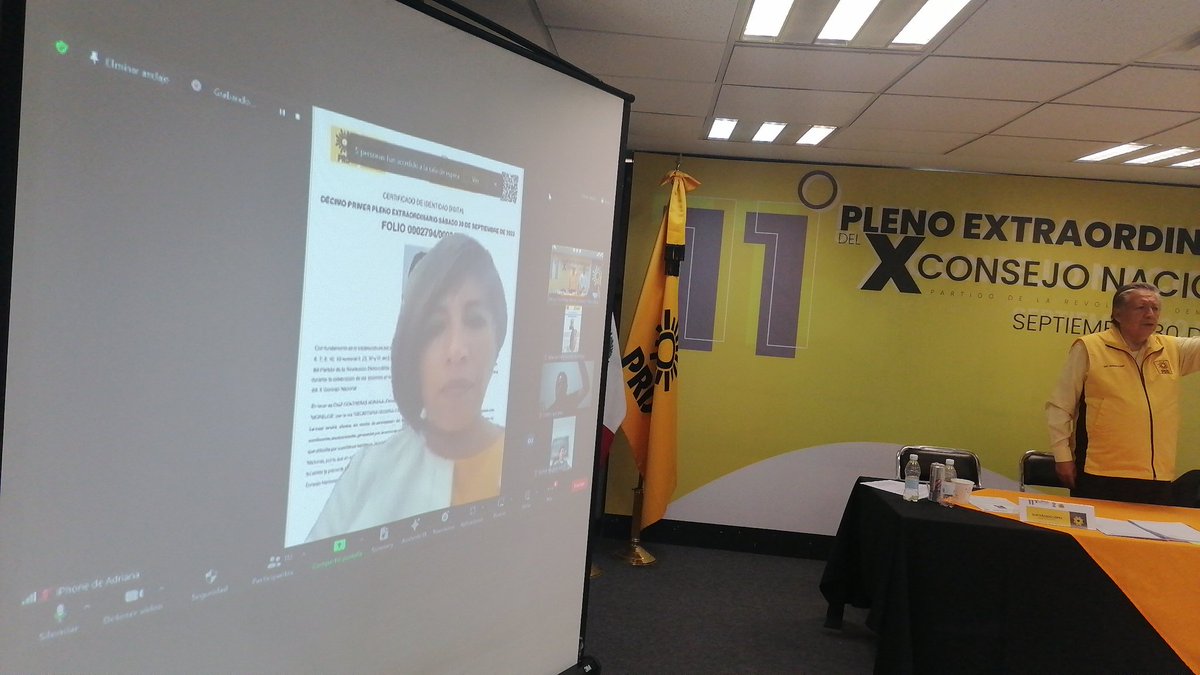 ConsejoPRD's tweet photo. Concluyen los trabajos del XI Primer Pleno Extraordinario del X Consejo Nacional del @PRDMexico ¡Que viva el PRD! https://t.co/bKytGybuZB