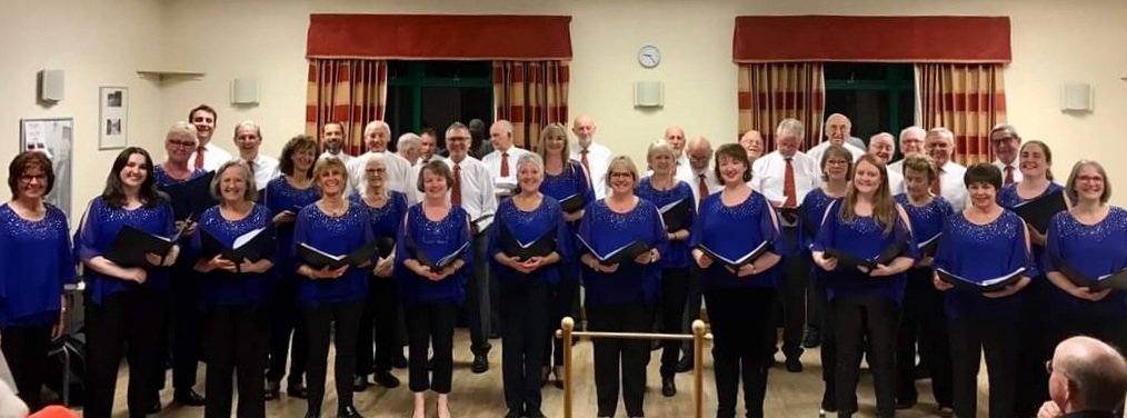 We had a thoroughly enjoyable evening tonight with our friends at #Bridgnorth Male Voice Choir, sharing the stage to entertain a packed hall and raise money for @alzheimerssoc! 🥰💙👫🏻❤🎶 #lovetosing #joinachoir