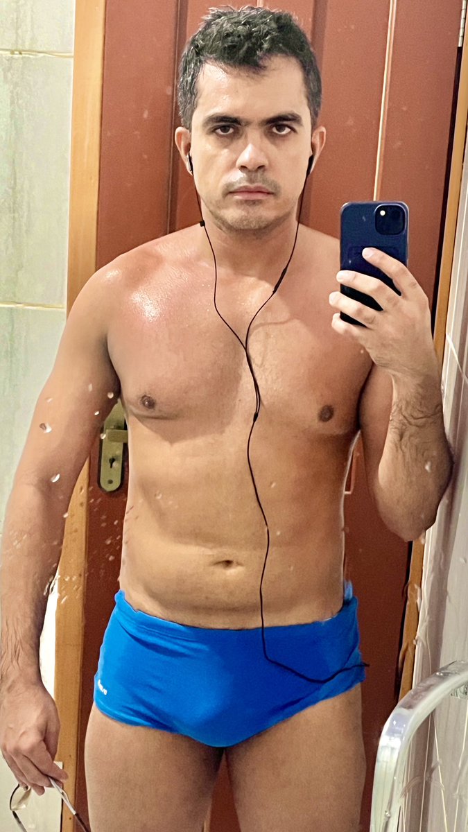 ianndellano's tweet image. Sábado à noite é momento de queimar calorias
#treino #atividadefísica #suor #xôbarriga