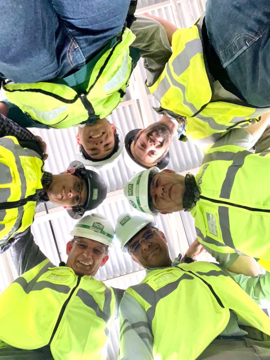 RCRPisosIndus's tweet photo. “Alone we can do so little, TOGETHER we can do so much”
Another 500 cy of SFRC of concrete down for the USA 🇺🇸 in Savannah, Georgia.
📷 @Kriscorti
#leadersoftheflatworld #concrete #industrialflooring #teamwork #allbasedonvalues #rcrindustrialflooring https://t.co/IOS5ZhhW08