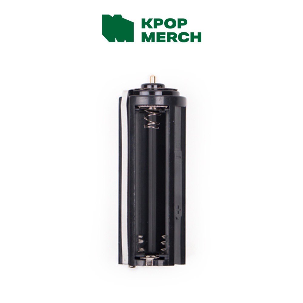 ianitesum018's tweet photo. Sa mga aattend mamaya, Sinong meron extra nito? 😭😭 baka pwedeng mahiram mamaya or bilhin ko nalang 🥲🥲

Naiwan ko sa HI ung LS v3 ko, ung v2 at v1 ko dito wala palang battery holder!

Patawad Chanyeol, medyo hindi ready ang Tita mo 🥲 https://t.co/ksOGMNfMED