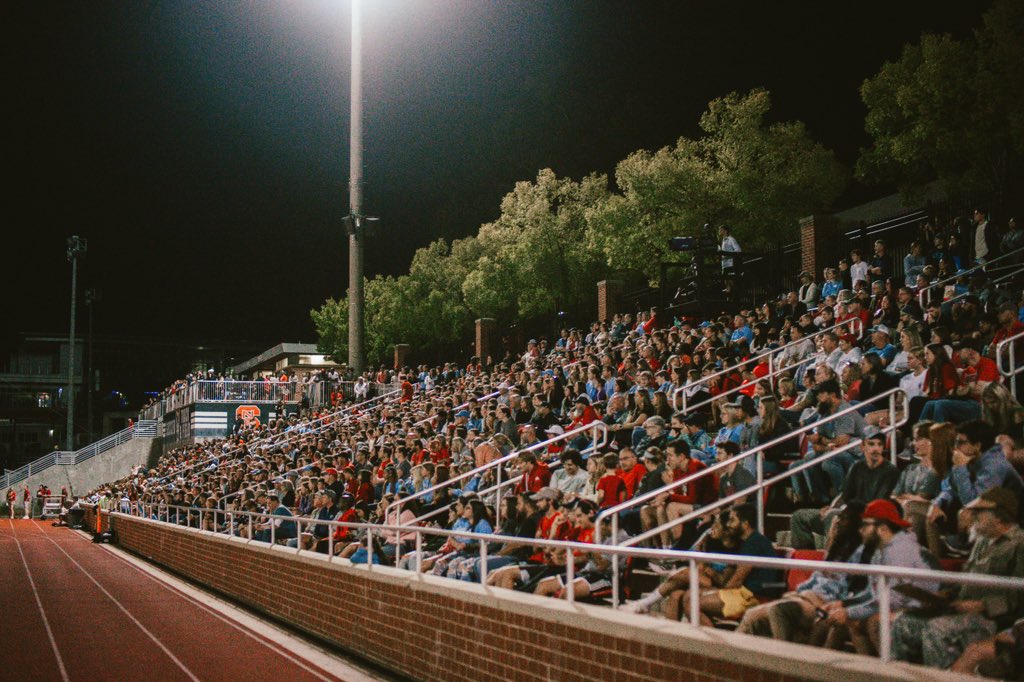 PackWSoccer's tweet photo. 𝟑,𝟗𝟕𝟐!

For the second time this year, we have set a new attendance record at The Dail!

#GoPackBaby https://t.co/kovim63xQ2