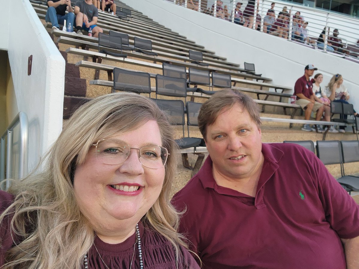 Brandykrea's tweet photo. Let's Go Bulldogs! Nothing better than Saturday night in Davis Wade! #HailState https://t.co/pkKMPB52zh