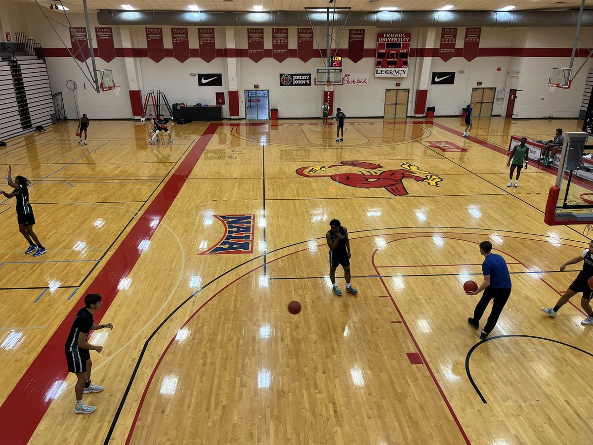 Thank you to Coach Jaderston and @friends_wbb20 for letting us use their facility to practice tonight in Wichita! First class!