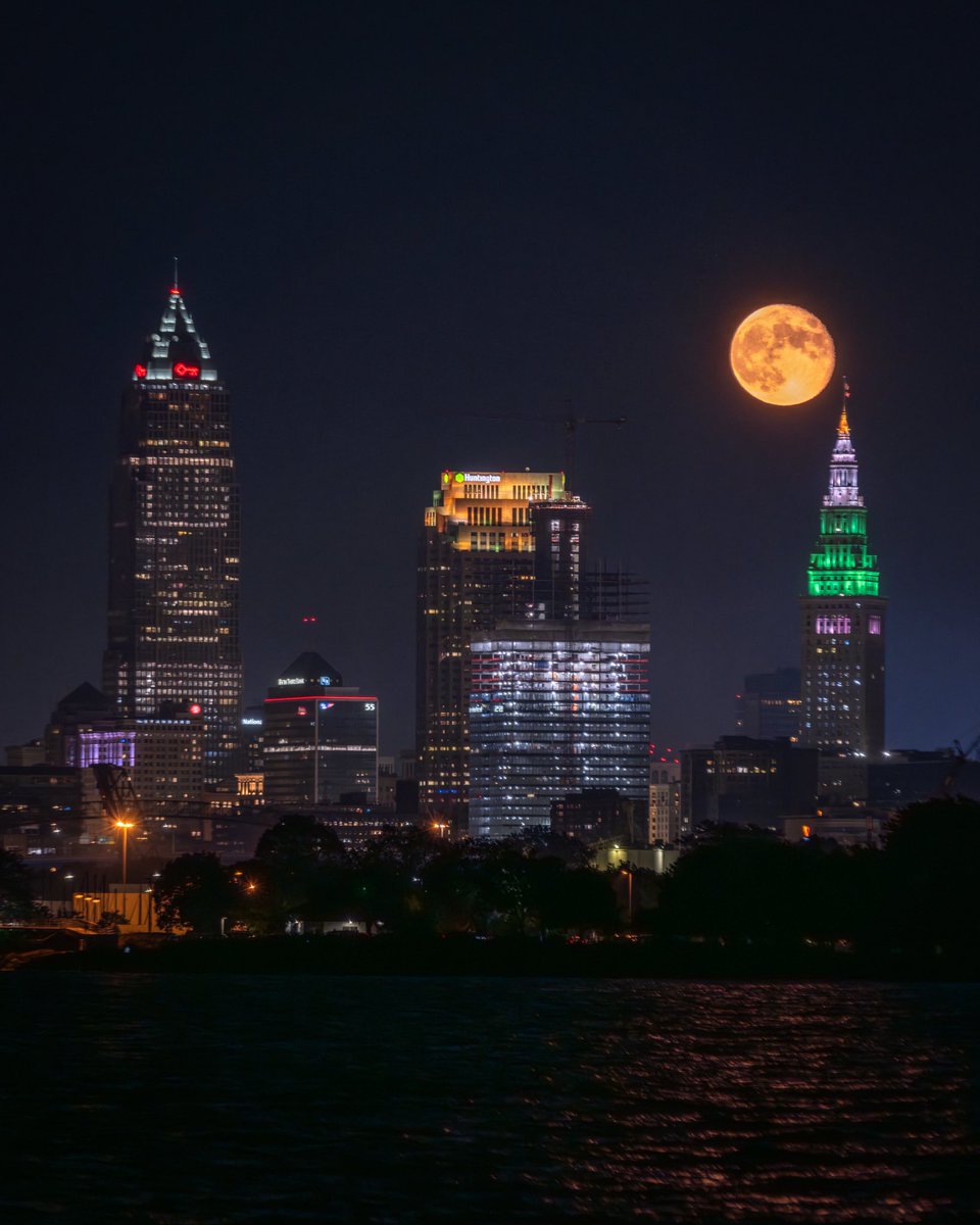 Tonight’s Moon over Cleveland, OH