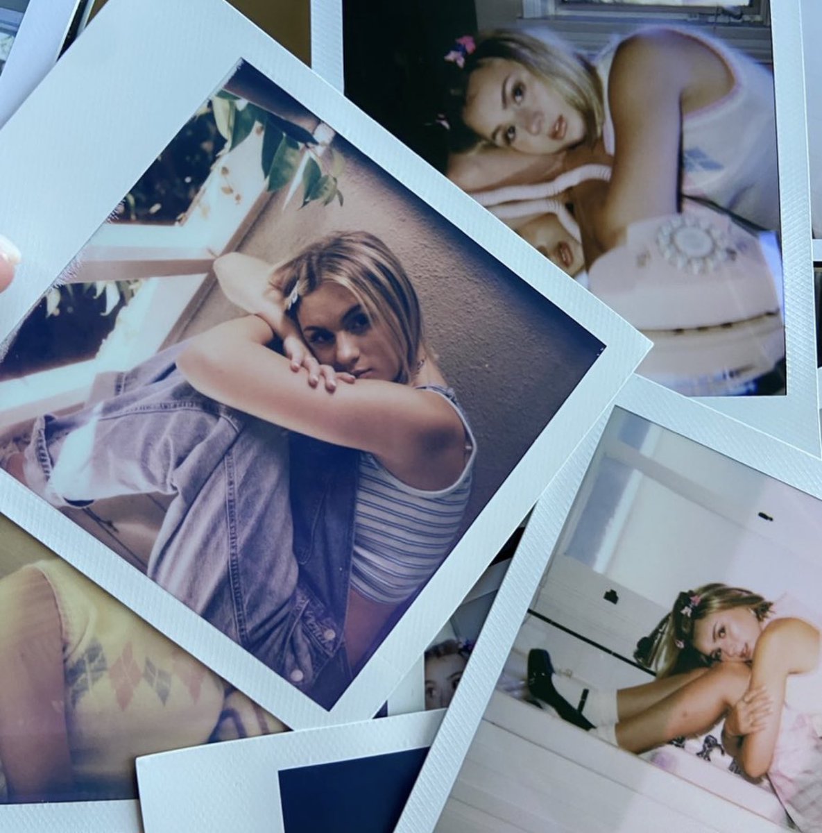 it’s been a year since my ep “I hope you’re happy” came out🥹 time flies so fast <3 thank u for all of the love on it, it means the world :)