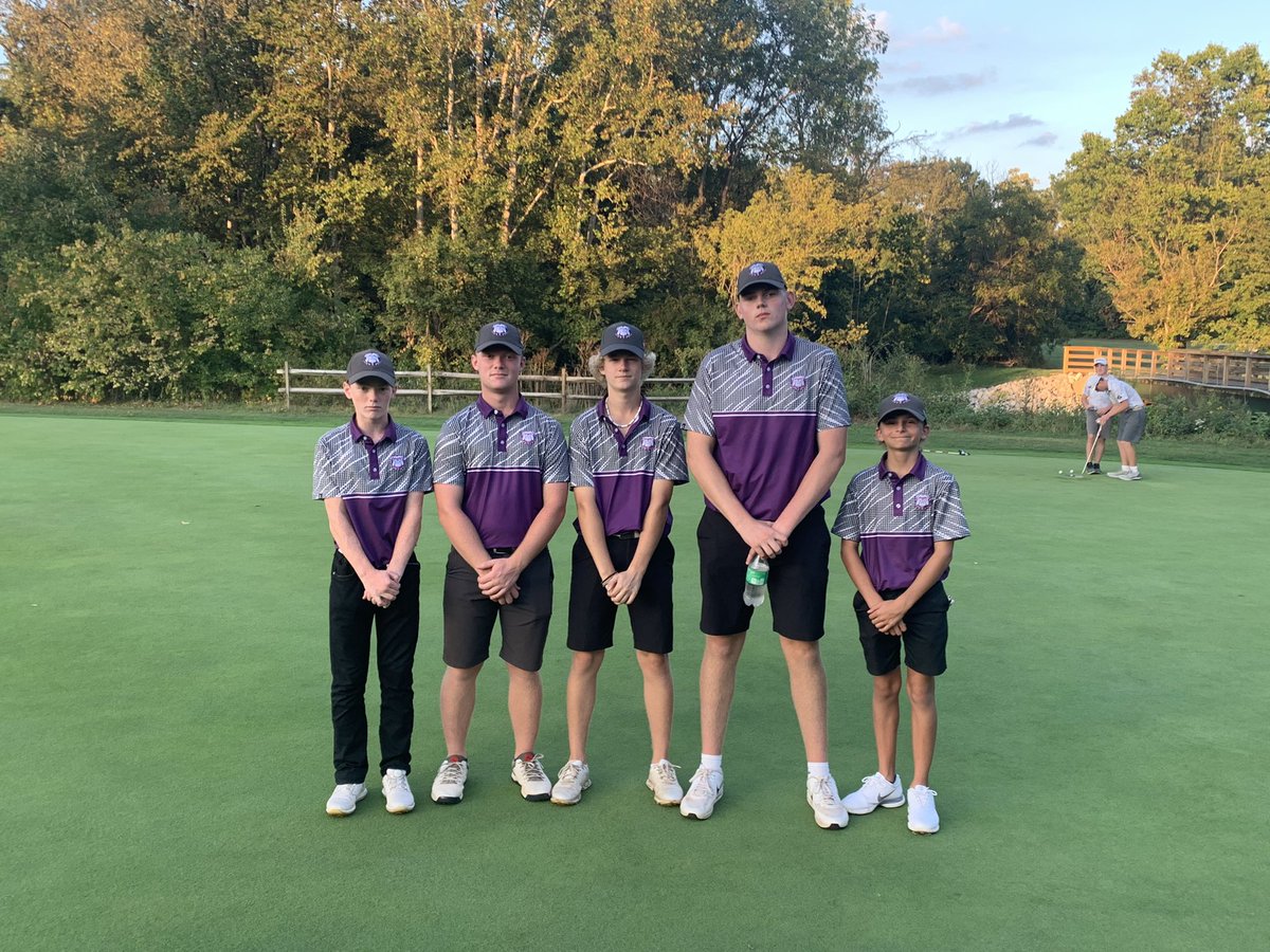 BC_golf1's tweet photo. BC finishes tied for 12th out of 22 teams today at the Pickerington Central Fall roundup at Turnberry. We shot 329 as a team and was led by (tied by 2nd for overall meadalist) Carter Price with a 73!!  Carson and Hogan at 85 and Carsten 86. https://t.co/UmKdCwLkVV