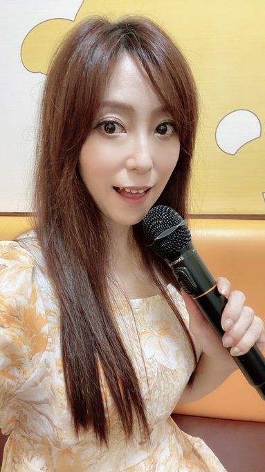 おはようございます☁️ この間カラオケ行ってきたよ 久しぶりの発散でスッキリ😊 みなさんも良い一日にしてね🥰 https://t.co/S3w8OOXH1V<a href="/tag/%E3%82%BB%E3%83%AC%E3%83%96%E3%81%AE%E5%8F%8B"class="tags"><span>#セレブの友</span></a>