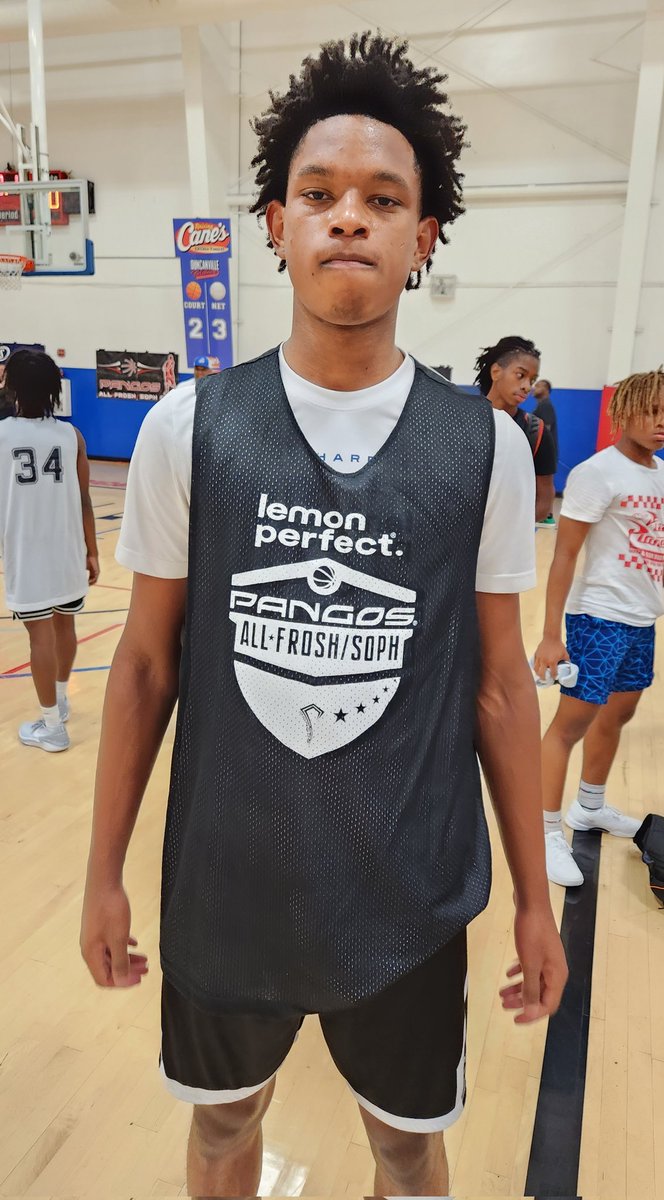Pangos All-South Fr/so Camp Notes: 6-5 2026 Dorion Bowen (Whitehaven/Memphis TX) is a strong, slashing scorer that is quick to the cup with legit 3 pt range. Poured in 30 pts (3 threes) in camp game nite cap @FCPPangos @FrankieBur @NBNMagazine