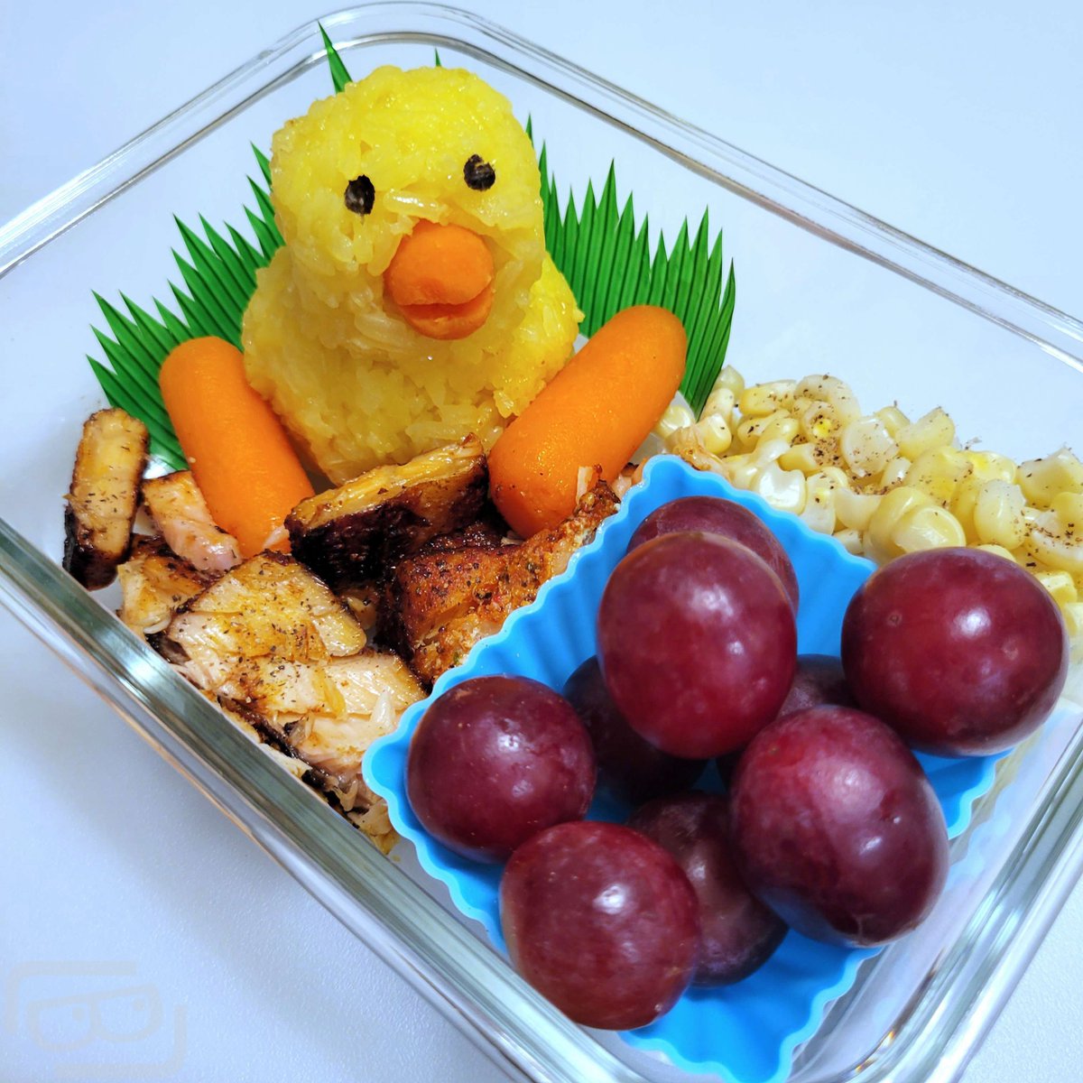 Lookout Lunch Box tweet media