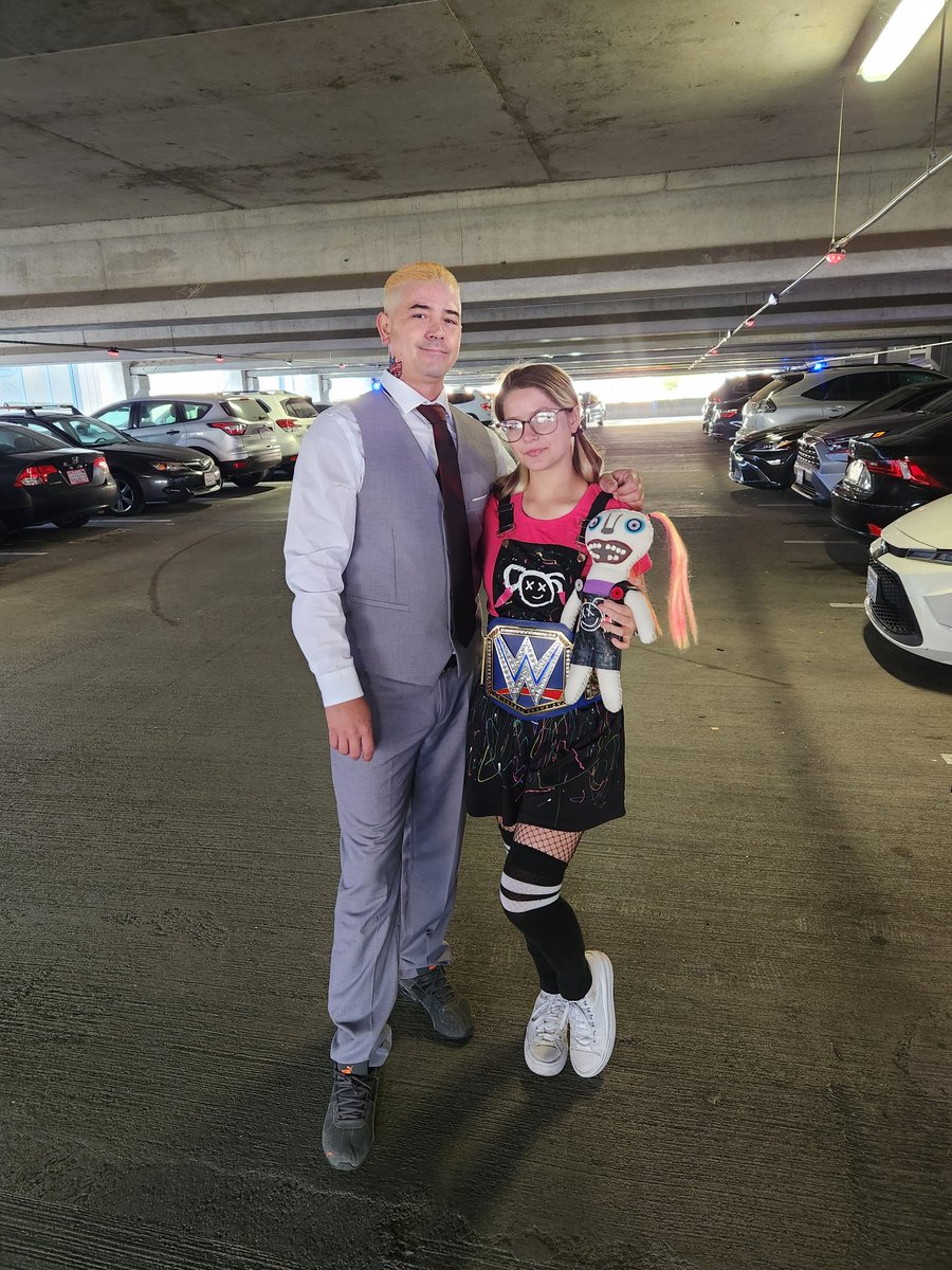 NicoleCabacunga's tweet photo. When your daughter wants to dress as her favorite wrestler for the #WWESanFrancisco Supershow, you dress up with her! @CodyRhodes we are ready to see you! https://t.co/88BS1KVg34