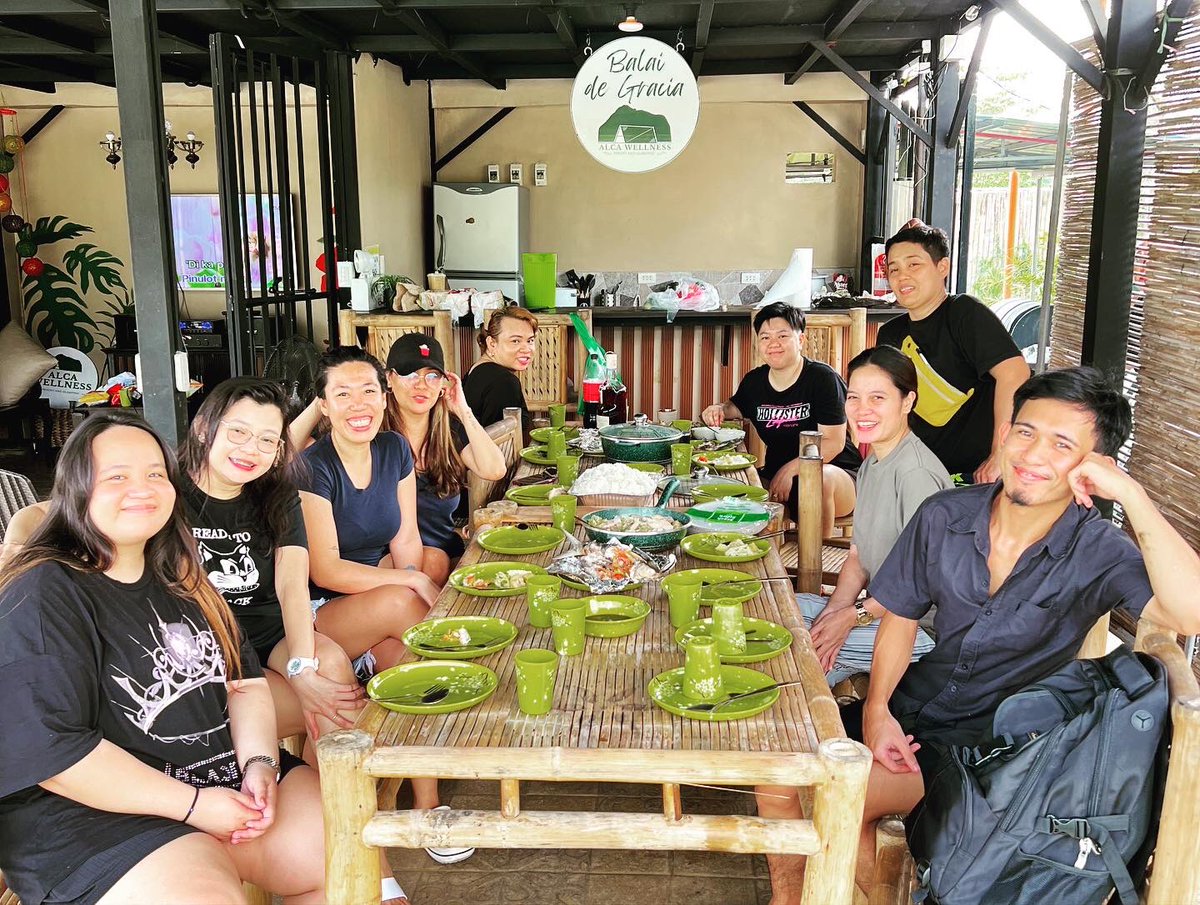 jeraldyn04's tweet photo. Alone we can do so little, together we can do so much. #teamCarol #teambuilding https://t.co/R2Stil0vSS