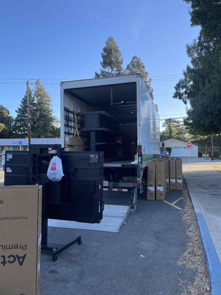 Lauren Ashton tweet media