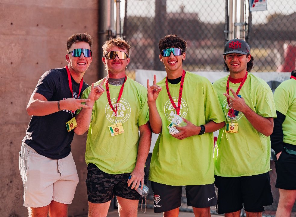 Got the privilege of volunteering at the ALS Walk this morning. A great opportunity to engage with our community!

#GoLobos