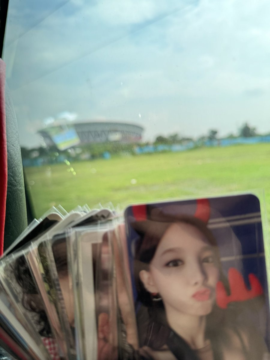 handsanatiser's tweet photo. ito na official pc freebies nyo 👀 https://t.co/366lt95v7P