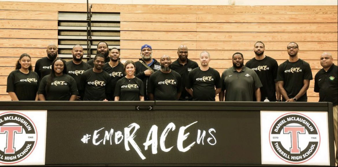 CoachCabralHuff's tweet photo. What a powerful group of leaders! Great day of networking & growing the game!
#EmbRACEus https://t.co/l32d8DJrwa