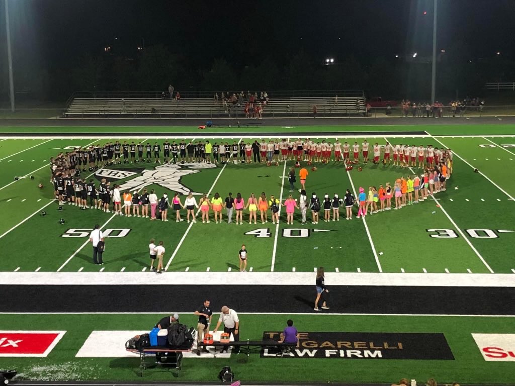 PalumboJohn's tweet photo. Frontenac and Columbus FCA students organized a post game prayer after Fridays game. Great kids giving thanks!! https://t.co/K40bsDxN9X