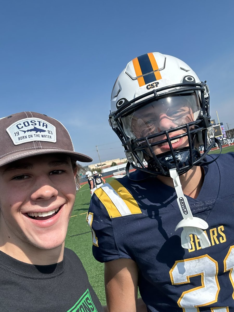 IBlom25's tweet photo. Great day today watching Concordia St. Paul! Thanks for having me out for the game day visit! Congrats on the touchdown @HornacekDaniel Also huge thanks to Coach Johnson for meeting with me! @JakeMunkwitz @CoachCurrierCSP @CSPBearsFB @CSPBearsXCTF https://t.co/IXon0ODEa3