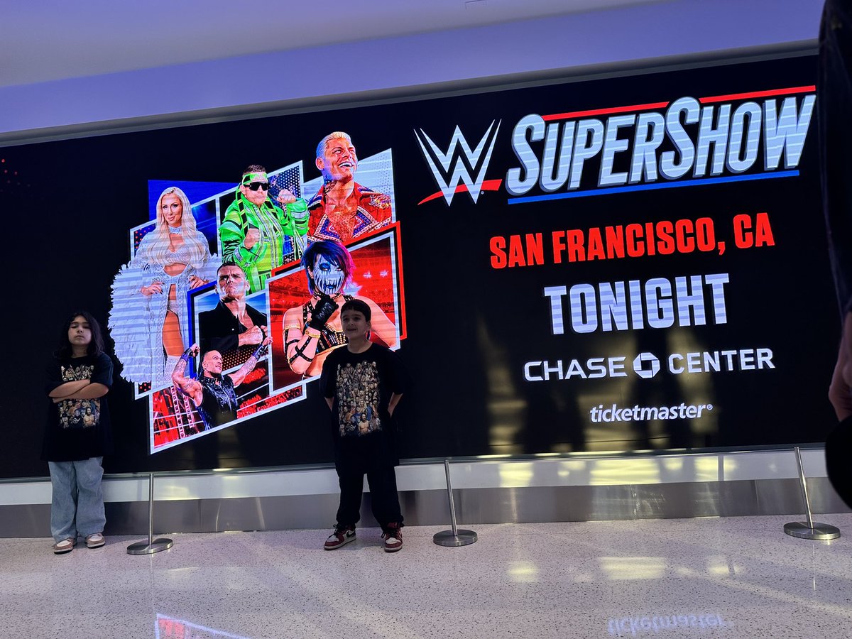 RABiZAD's tweet photo. Their first show @wwe #WWEsanfrancisco https://t.co/Wd3coDWEK6