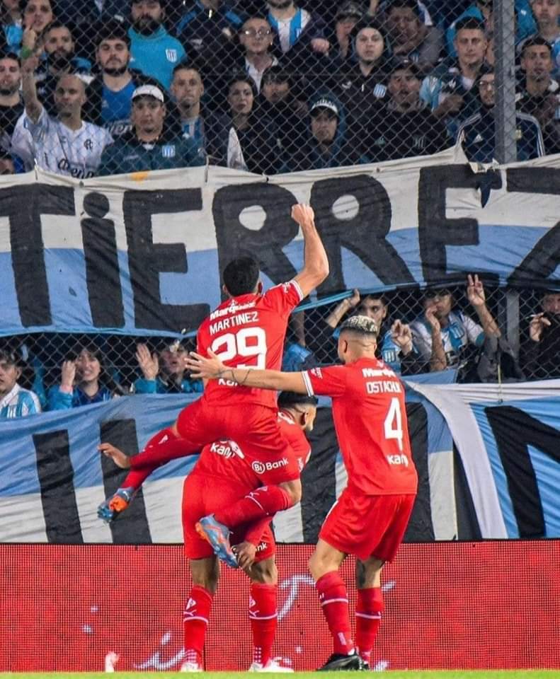 wmansilla's tweet photo. DTs que renunciaron luego de perder el Clásico de Avellaneda 

Juan Manuel Llop (2009)
Alfio Basile (2012)
Diego Cocca (2017)
Juan Antonio Pizzi (2021)
Fernando Gago (2023)

'La historia te dice quién sos' https://t.co/KFoOXdSwzz