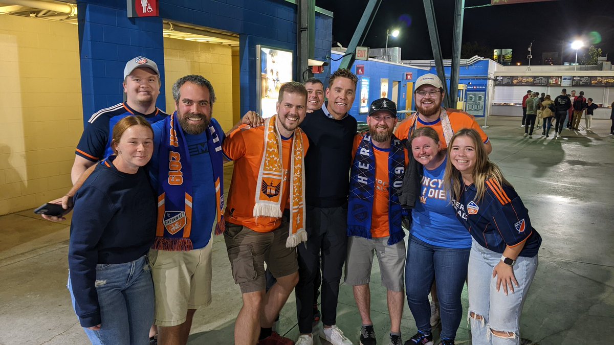 andrejpk's tweet image. Look who the travelling FCC fans found in Toronto! Thank you @ChrisAlbright03 for a great season.. still work to do!
#allforcincy 
#supportersshield