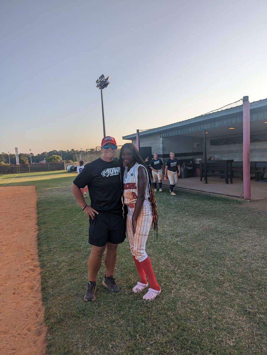 PaightonWright_'s tweet photo. Had a great day @UWA_Softball camp today. Thanks @defo25 for having me. #P8ighton #WinningforWill @Firecrackers04 @Softball_Home @TopPreps @SoftballPros @IHartFastpitch @gregkennedy9 @extrainningSB @scan1ansports @SBRRetweets @Softballlove7 @LegacyLegendsS1 https://t.co/bJAl1t8Nsg