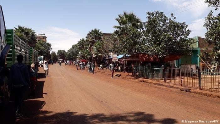 #Wallagga is subjected to starvation and epidemic disease because of #AbiyAhmed’s regime’s acts of commission (war, displacement, siege, etc) and omission (deliberate abdication of responsibility to provide for necessary social [health] and… 1/n