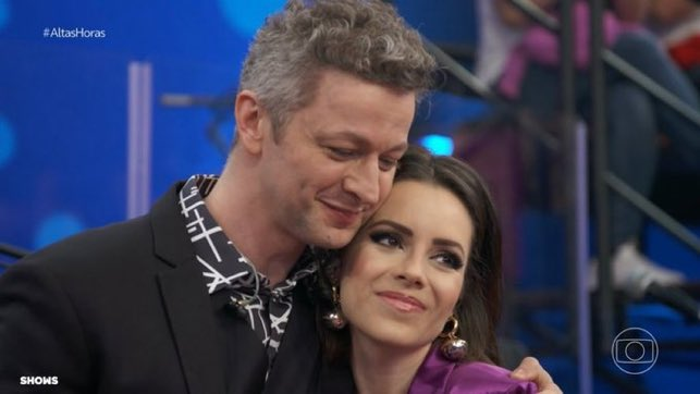 ZAMENZA's tweet photo. Essa imagem traduz perfeitamente quem pediu o divórcio e quem aceitou. #AltasHoras https://t.co/a0GCnGVdiE