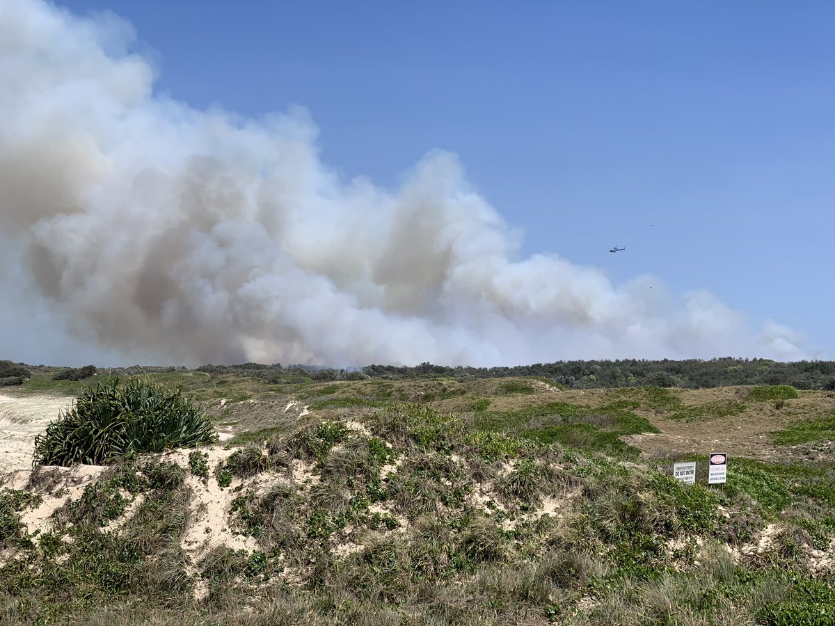 jo_noCSG's tweet photo. Fire at Dirrawong Nature Reserve #EvansHead being controlled, burning south easterly into the bombing range / 📷 from Goanna Headland https://t.co/ldA1n510Tl