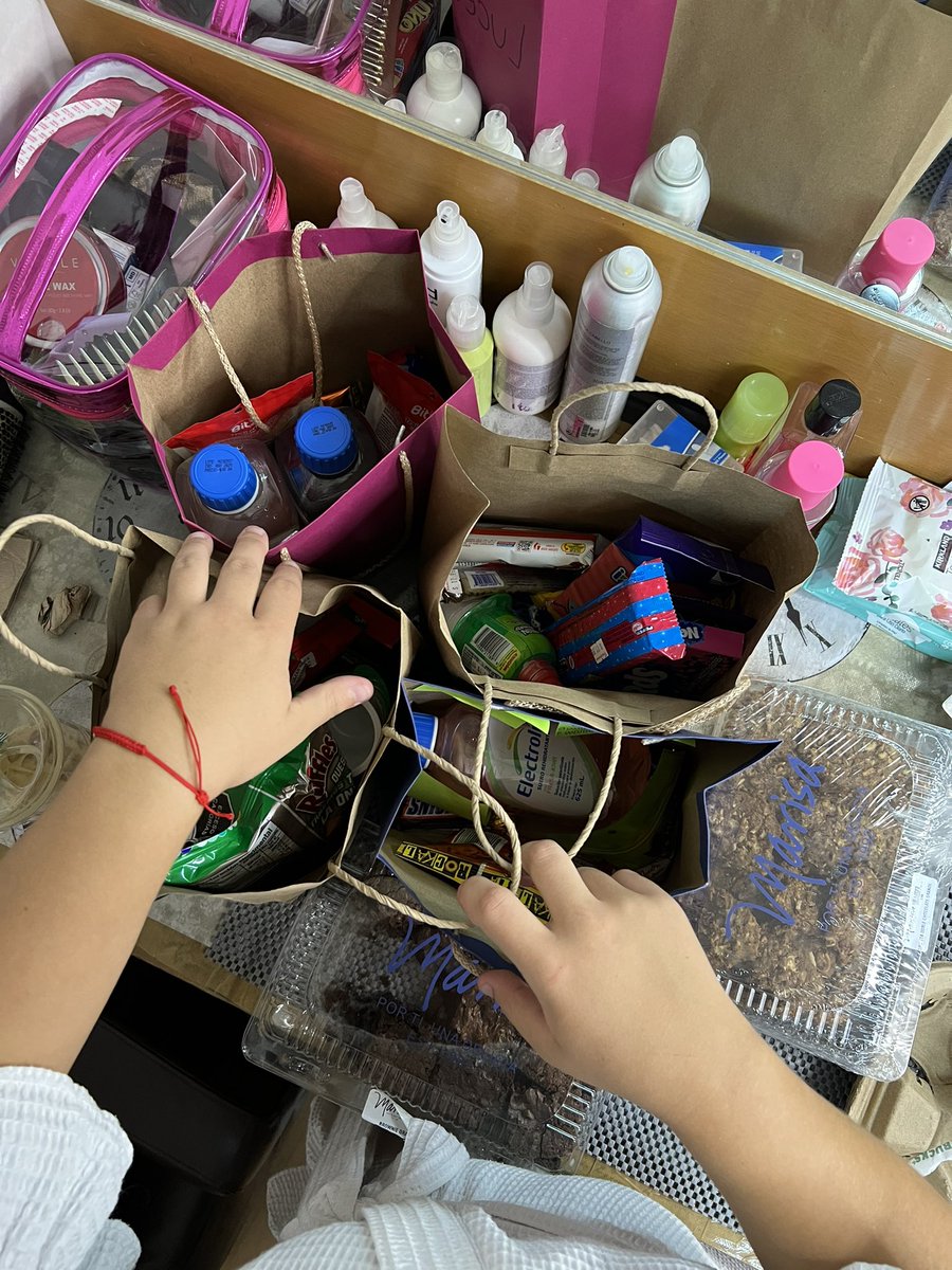 <a href="/marianahc___/">Mariana 💚</a> <a href="/Mila00081/">•camilaaaa• la del regalo sexy de V.Secret★</a> 
<a href="/dulcineapat/">dulce patiño</a> y yo les agradecemos muchísimo! Que regalazooo! Gracias!♥️🩵