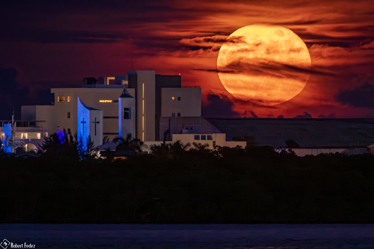Luna llena de septiembre 2023

Cancún, Mx.

<a href="/webcamsdemexico/">Webcams de México</a> <a href="/CanonMexicana/">Canon Mexicana</a> <a href="/PlanetarioCZM/">Planetario de Cozumel</a> <a href="/VivoEnCancun/">Vivo en Cancún 🏖️</a> 

#FelizFinDeSemana