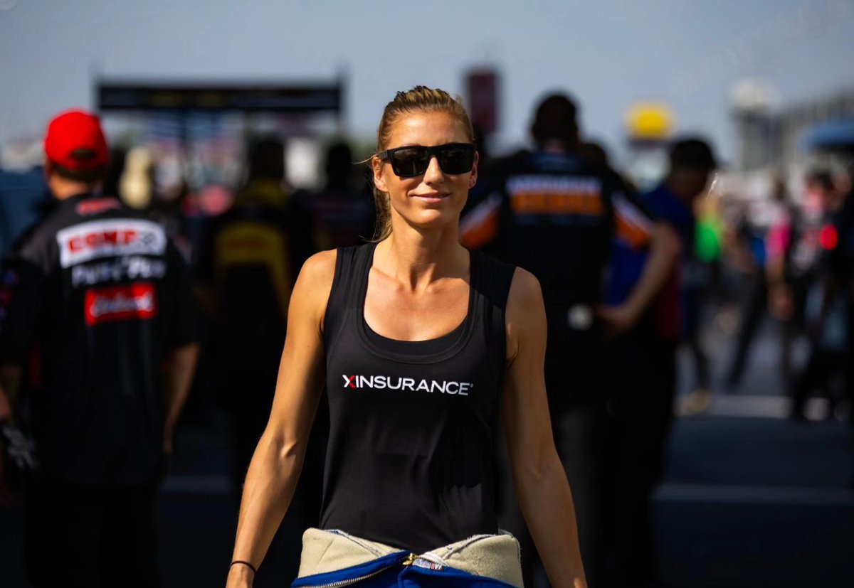 LeahPruett_TF's tweet photo. A hot day of qualifying at the #MidwestNats has come to an end as the @code3associates team prepares for race day starting from the 8th qualifying position standing on our Friday night run of 3.742 ET at 331.04 MPH. 

@TSRnitro
@Dodge @OfficialMOPAR

#Saturday  #Code3Associates https://t.co/Aq0JVEtTwZ