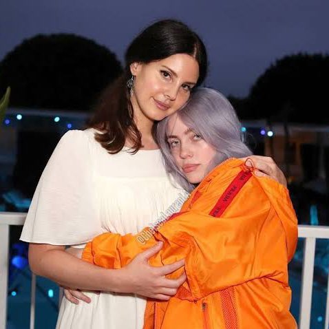 lanabrasil's tweet image. “Ela não precisaria apoiar a mim e Olivia Rodrigo, e pessoas mais jovens. Ela não deve nada a ninguém e mesmo assim ela é tão generosa e gentil.”

— Billie Eilish sobre Lana Del Rey em recente entrevista