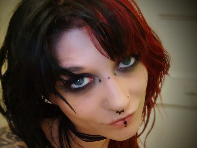 "cause I swear that I'm dying. slowly, but it's happening." https://t.co/JFIXSaGnyc<a href="/tag/linkinbio"class="tags"><span>#linkinbio</span></a><a href="/tag/nsfwacc"class="tags"><span>#nsfwacc</span></a>