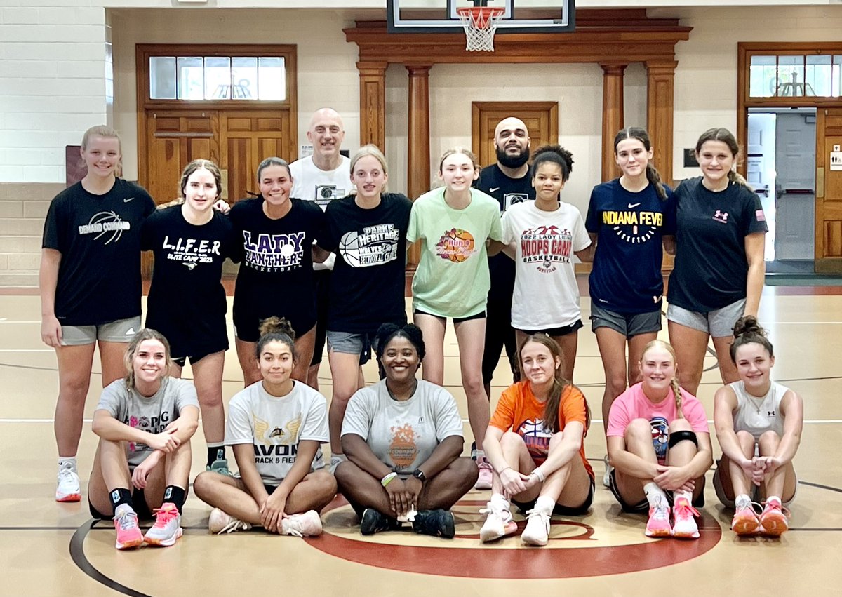 #ShowcaseBasketball #Hoopers ⛹🏻‍♀️