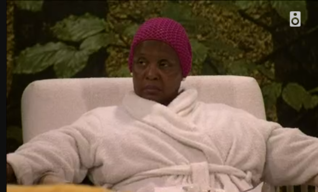 TAHOENDAHOUSE's tweet photo. #BigBrother 25  #sourpuss https://t.co/Qo0jsQLPRL