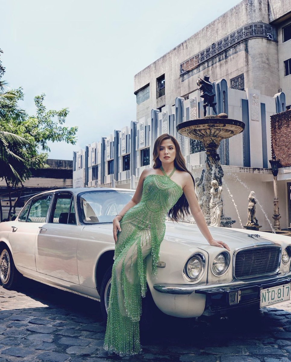 kluofc_'s tweet photo. W O W 🫠!!! People who questions how appealing her body is completely blind. 

#AlexaIlacad parade her beauty on Mak Tumang creation, accessorized with Manila Diamond Studio. https://t.co/2vLqLAWhkN