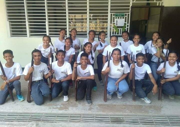 Martin71801's tweet photo. High School days.✋😊 https://t.co/1ITk2m4h2U